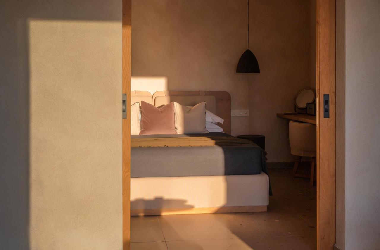 Opuntia Suites Naxos City Экстерьер фото